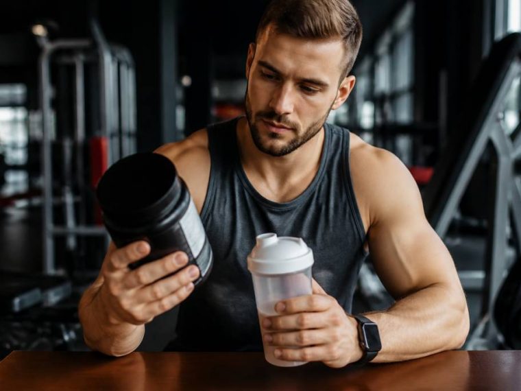 Protéine muscu danger : ce qu’il faut savoir avant de prendre de la masse